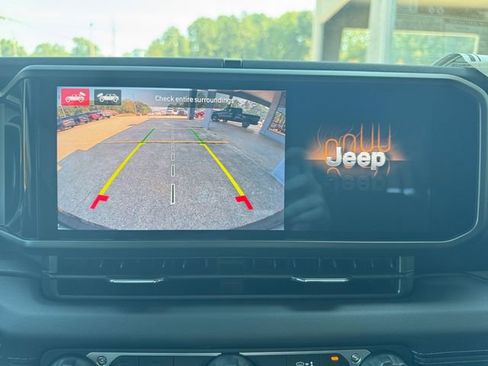 New 2025 Jeep Wrangler Sahara image 27