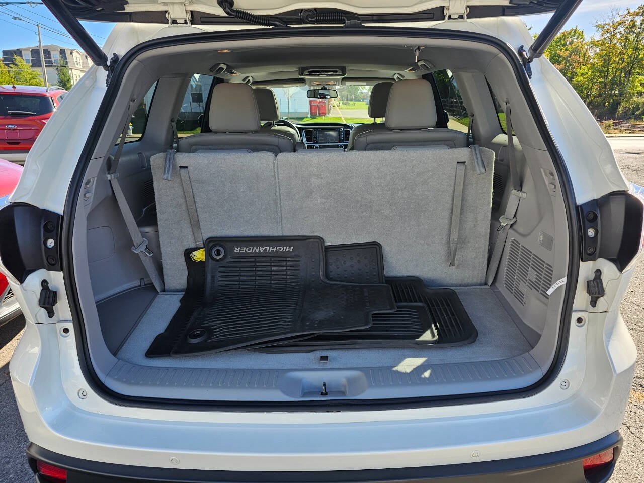 Used 2014 Toyota Highlander Limited AWD/4WD image 9