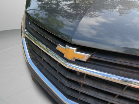 Used 2019 Chevrolet Equinox LT FWD image 30