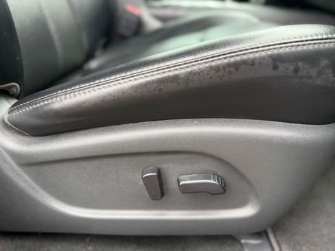 Used 2018 Nissan Pathfinder SL w/ SL Premium Package image 29