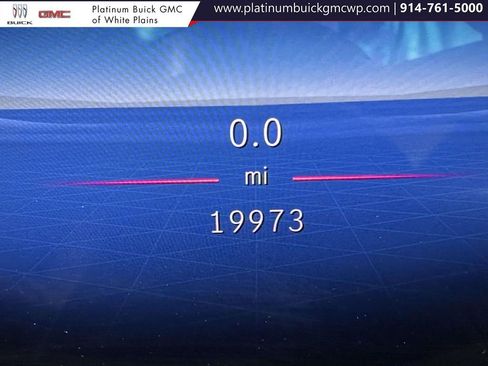 Used 2024 Mercedes-Benz GLC 300 4MATIC image 33