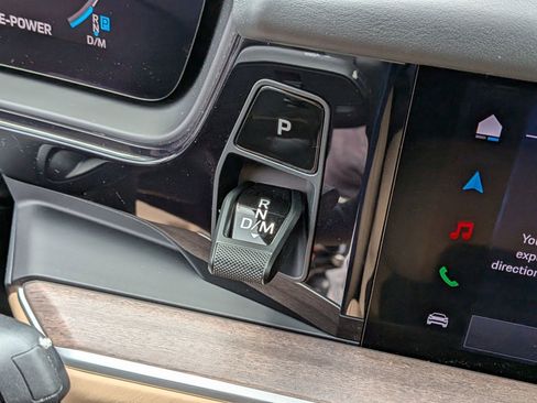 Certified 2026 Porsche Cayenne E-Hybrid Coupe AWD/4WD image 21