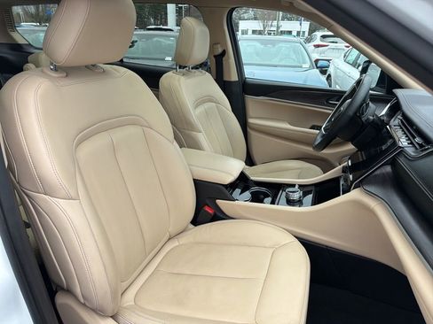 Used 2021 Jeep Grand Cherokee L Limited image 10