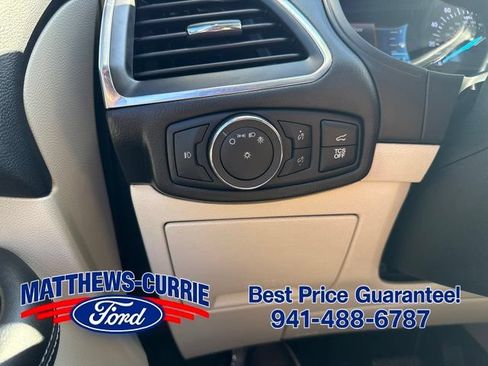 Certified 2022 Ford Edge Titanium AWD/4WD image 25
