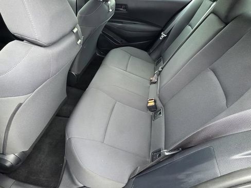 Used 2022 Toyota Corolla LE FWD image 9