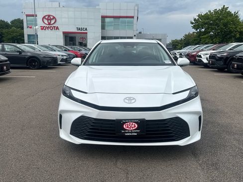 Used 2025 Toyota Camry LE FWD image 2