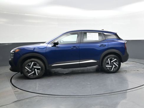 Used 2026 Nissan Kicks SV image 8