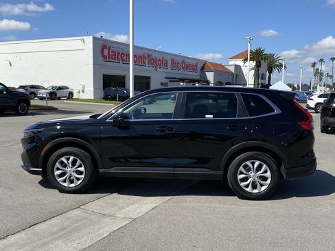 Used 2025 Honda CR-V LX image 2
