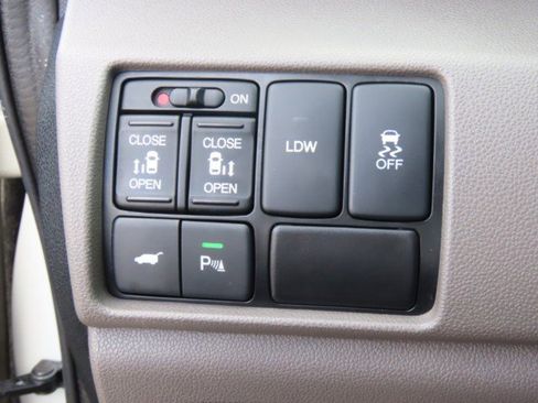 Used 2016 Honda Odyssey Touring image 27