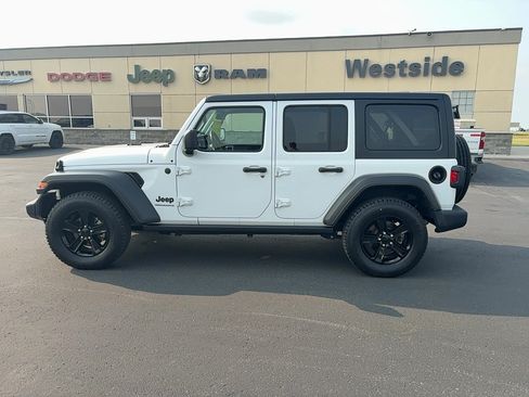 Used 2023 Jeep Wrangler Unlimited Sport AWD/4WD image 9