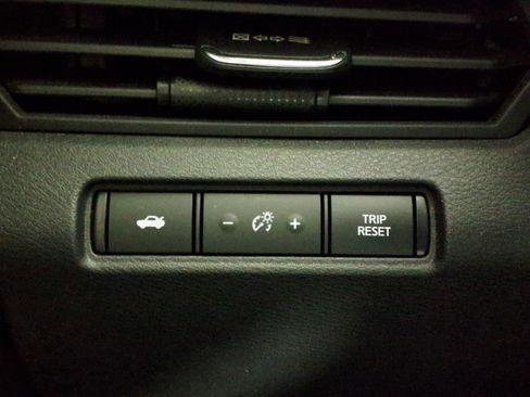 Used 2022 Nissan Altima 2.5 SR w/ Midnight Edition Package FWD image 22