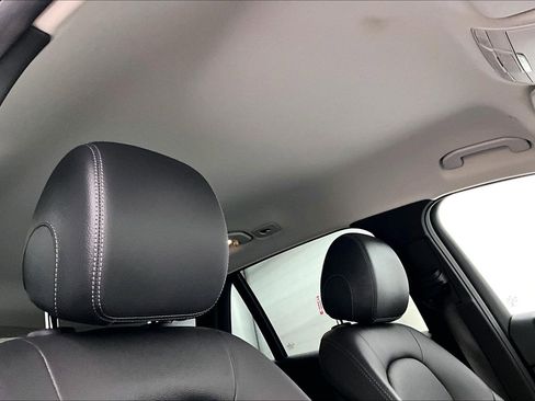 Certified 2022 Mercedes-Benz GLC 300 image 28