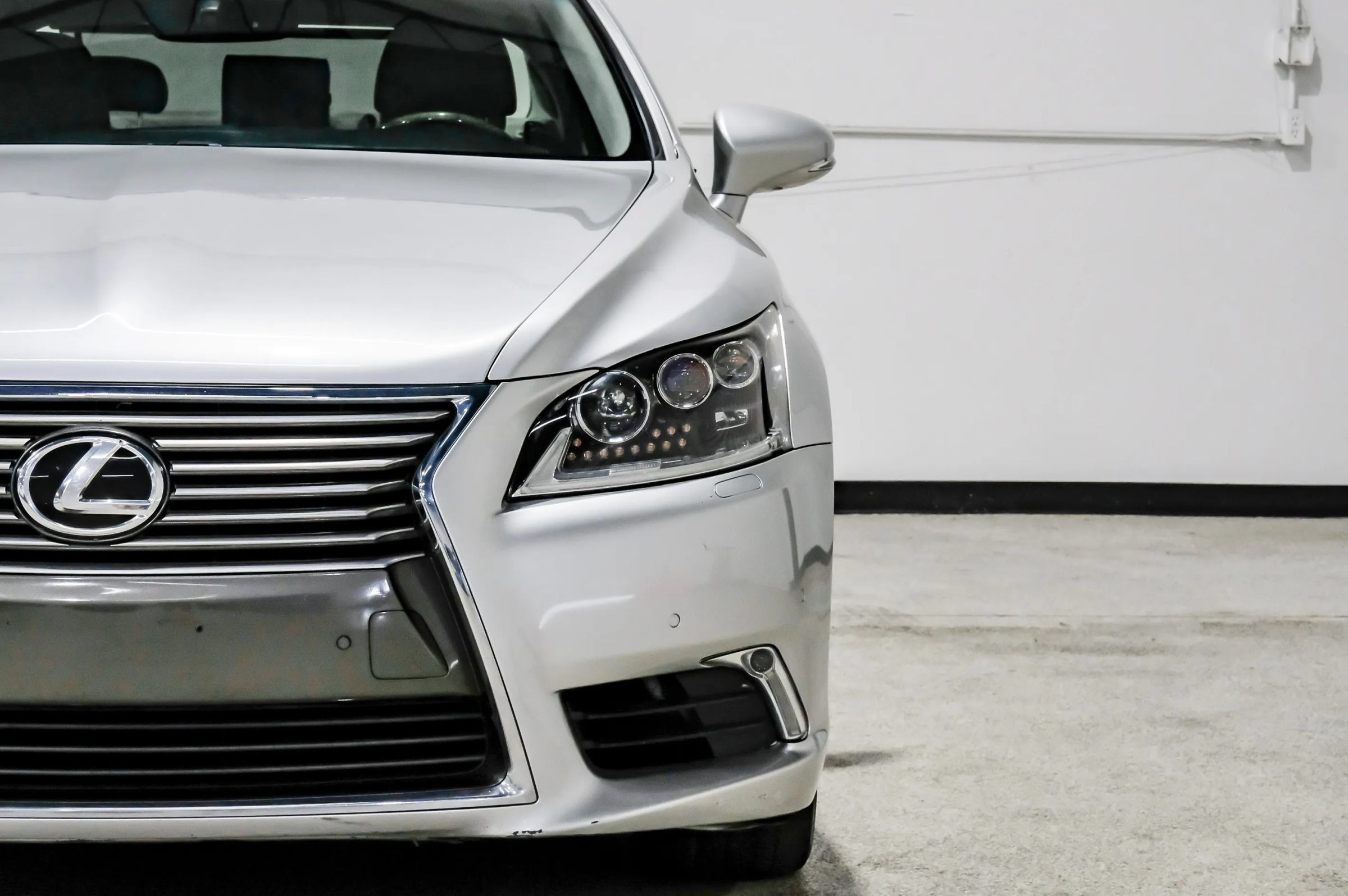Used 2015 Lexus LS 460 L RWD image 50