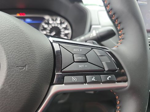 Certified 2025 Nissan Altima 2.5 SR FWD image 17