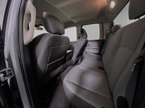 Used 2024 RAM 1500 Classic SLT image 29