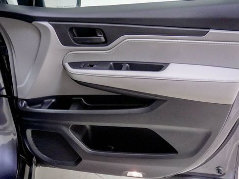 Used 2024 Honda Odyssey EX-L image 33