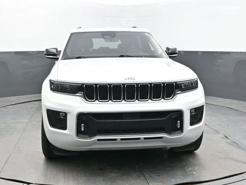 Used 2023 Jeep Grand Cherokee Overland image 8