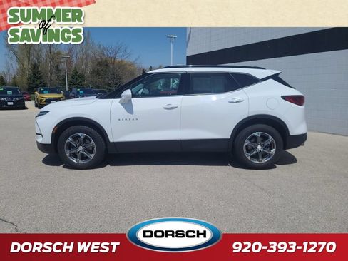 Used 2023 Chevrolet Blazer LT w/ Convenience Package AWD/4WD image 2