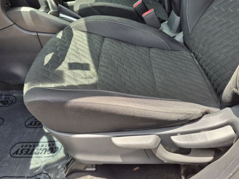 Used 2021 Nissan Kicks S FWD image 21