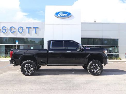 Used 2021 GMC Sierra 2500 Denali w/ Denali Black Diamond Edition AWD/4WD image 18