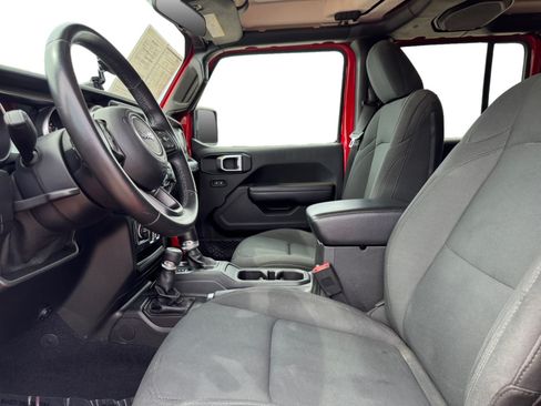 Used 2018 Jeep Wrangler Unlimited Sport S AWD/4WD image 10