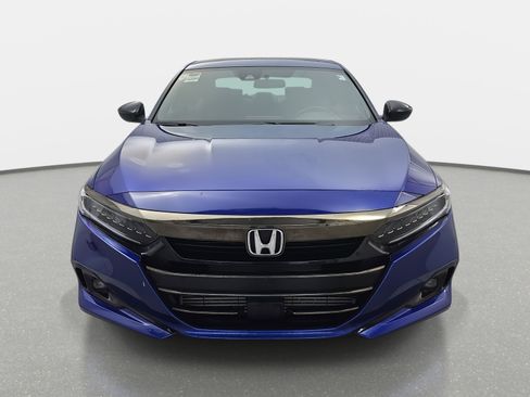 Used 2022 Honda Accord Sport image 2