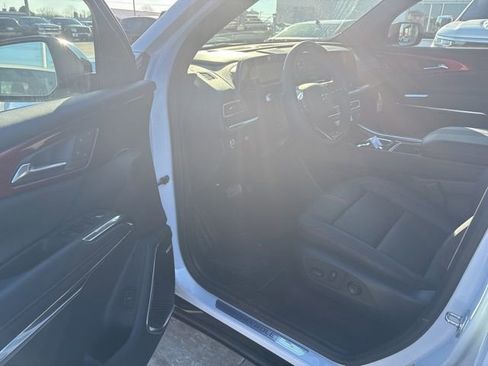 New 2026 Chevrolet Traverse RS image 8