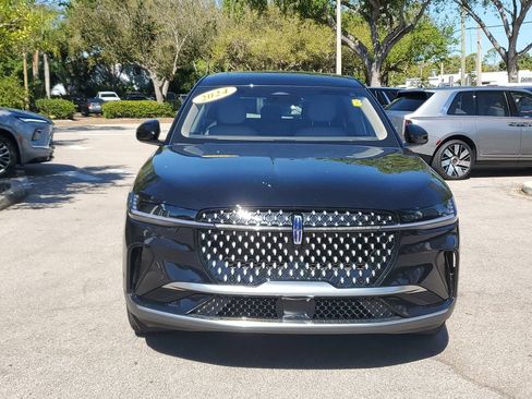 Used 2024 Lincoln Nautilus Premier w/ Equipment Group 102A image 8