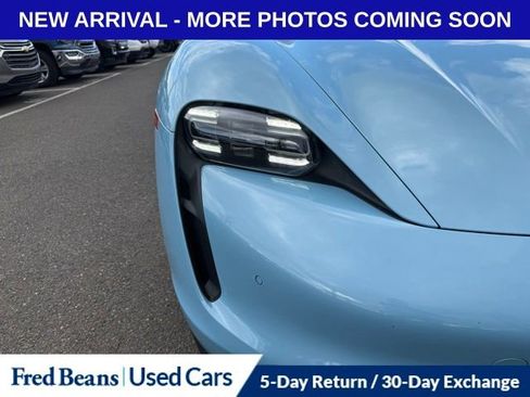 Used 2024 Porsche Taycan image 13
