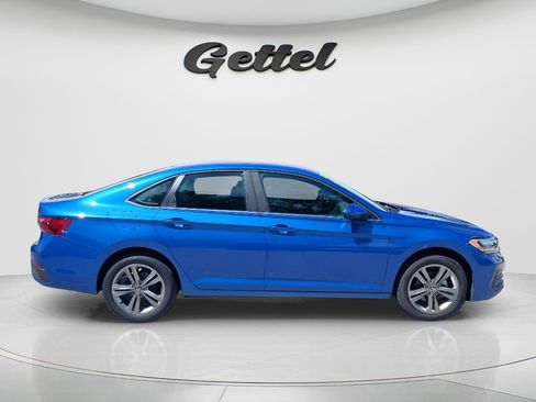 Used 2022 Volkswagen Jetta SE FWD image 4