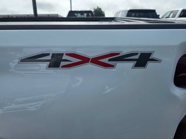 Used 2025 Chevrolet Silverado 2500 LT w/ Convenience Package AWD/4WD image 11