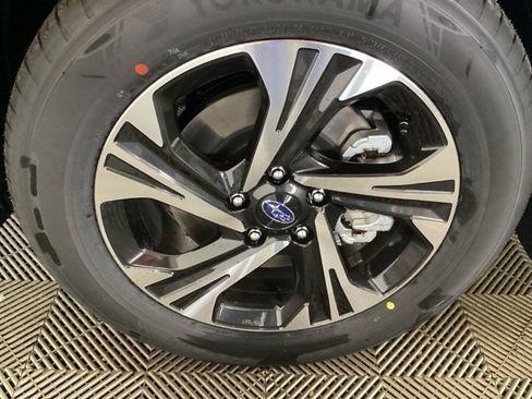 Certified 2025 Subaru Crosstrek 2.0i Premium w/ Convenience Package #2 image 8