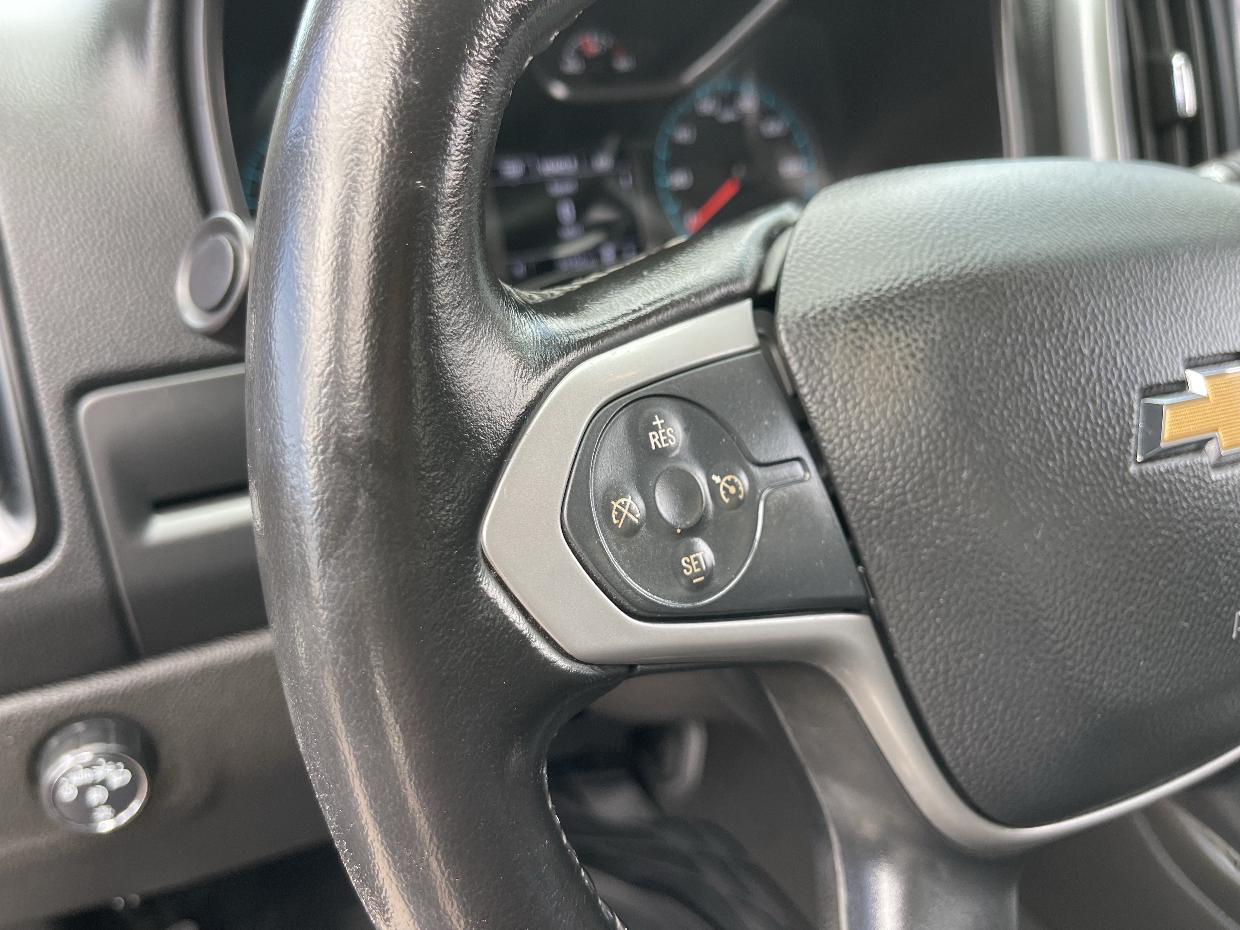 Used 2022 Chevrolet Colorado LT w/ LT Convenience Package RWD image 21