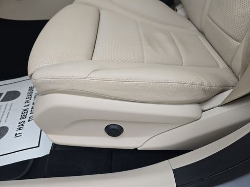 Used 2022 Mercedes-Benz GLC 300 4MATIC image 27