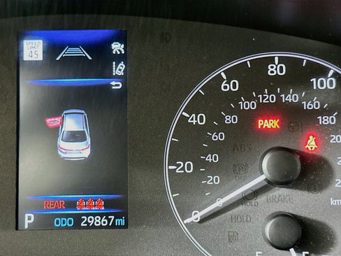 Used 2025 Toyota Corolla LE FWD image 18