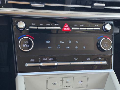 New 2026 Hyundai Santa Fe SE image 19