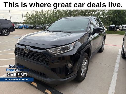 Used 2020 Toyota RAV4 XLE w/ Convenience Package AWD/4WD image 2