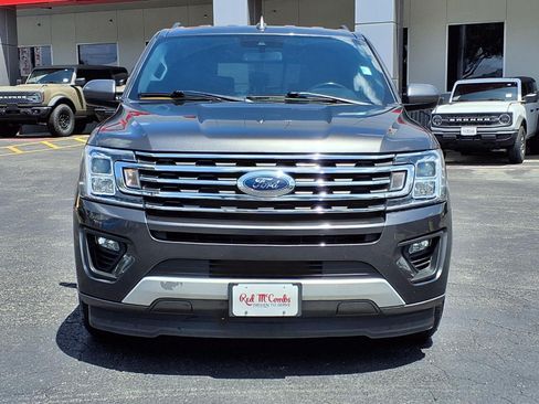 Used 2021 Ford Expedition XLT RWD image 2