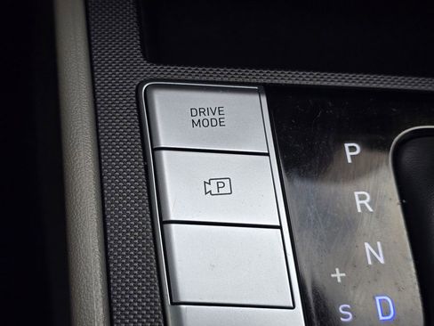 Used 2024 Hyundai Elantra SEL FWD image 22