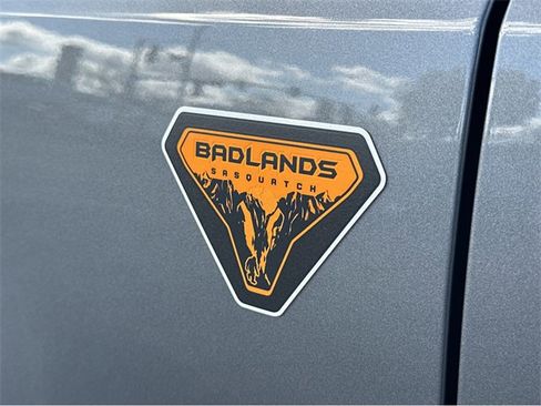 New 2025 Ford Bronco Badlands image 14