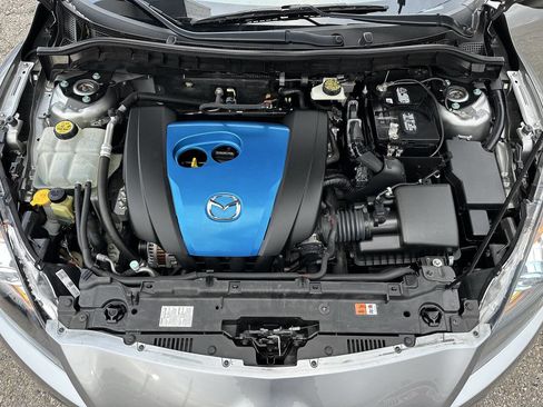 Used 2012 MAZDA MAZDA3 i Touring image 10