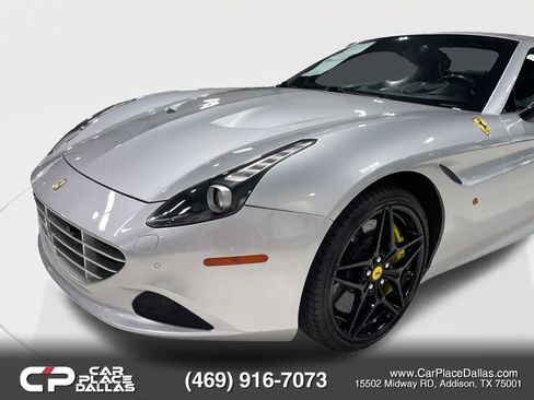 Used 2016 Ferrari California T RWD image 5