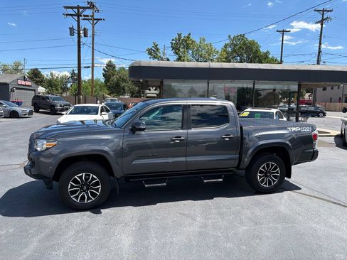 Used 2020 Toyota Tacoma TRD Sport AWD/4WD image 6