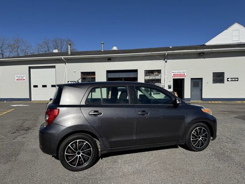 Used 2009 Scion xD image 10