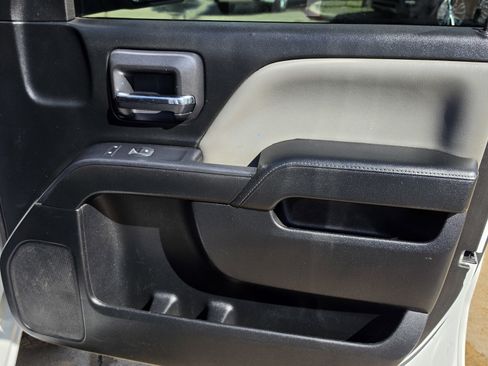 Used 2015 Chevrolet Silverado 2500 W/T AWD/4WD image 24