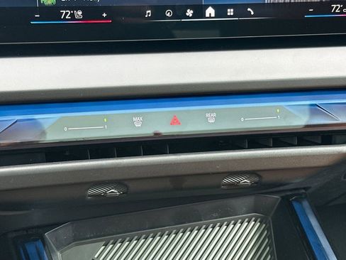 New 2026 BMW X3 xDrive30 w/ Premium Package image 24