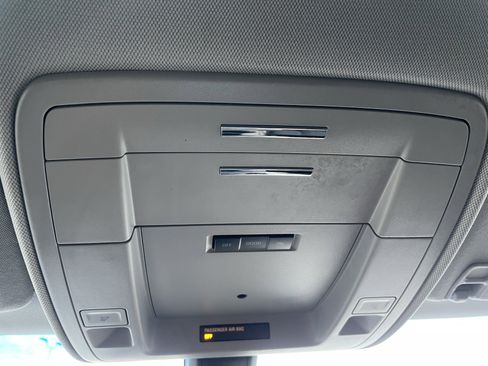 Used 2019 GMC Yukon XL SLE w/ HD Trailering Package image 24