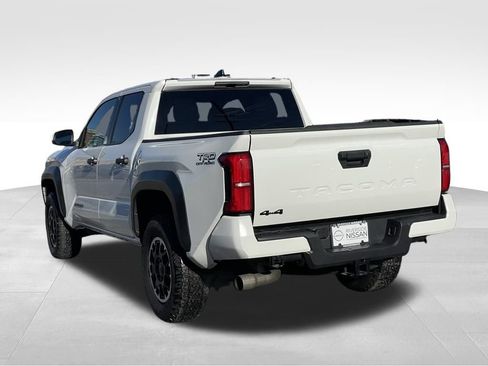 Used 2024 Toyota Tacoma TRD Off-Road image 5