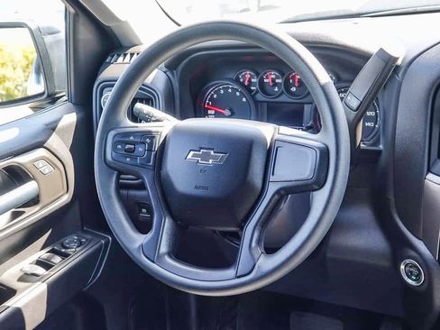 Used 2025 Chevrolet Silverado 1500 Custom Trail Boss w/ Dark Appearance Package image 14