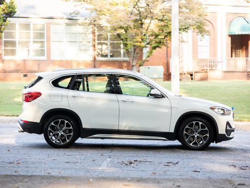 Used 2021 BMW X1 xDrive28i w/ Convenience Package image 6